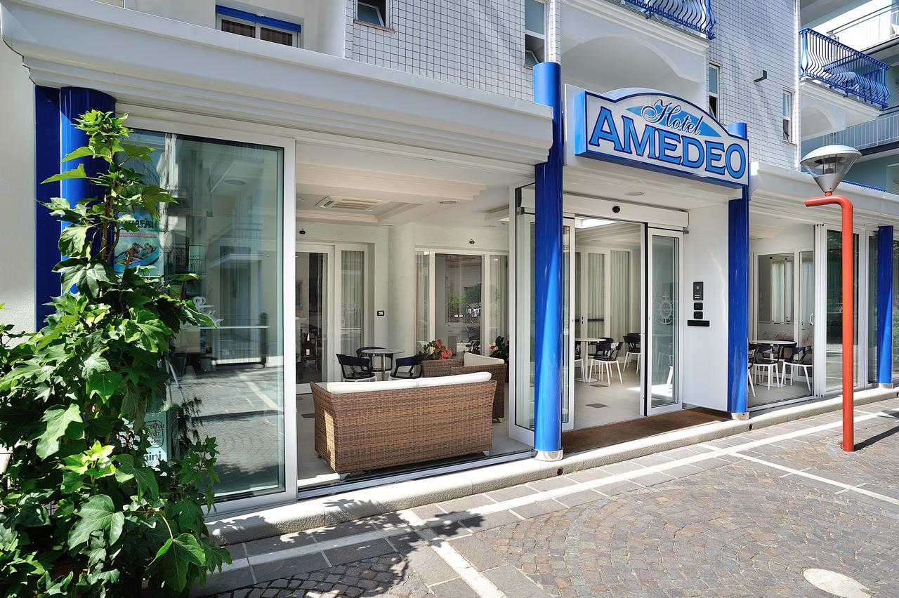 Hotel Amedeo มิซาโน อาดรีอาติโก ภายนอก รูปภาพ